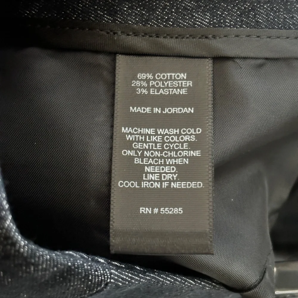 Express Twill Mid-Rise Tailored Shorts - Dark Wash Blue Size 0 - Picture 9 of 10